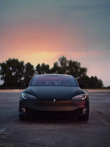 rs=w_365,h_487,cg_true (2) A Tesla Model S